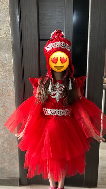 прокат кыргызских платьев бишкек: Танцевальное платье, цвет - Красный