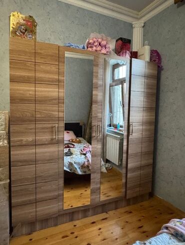 Boşqablar: Yeni, Açılan, 4 qapılı Düz dolab, Qarderob, paltar dolabı, Türkiyə