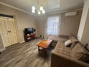 Продажа домов: 3 комнаты, 70 м², Пишпек Собственник — 2