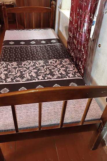 Çarpayılar: İşlənmiş, Təknəfərlik çarpayı, Bazasız, Matras ilə, Siyirməsiz — 3