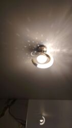 дом у реки: 3 бөлмө, 58 кв. м, 105-серия, 4 кабат, Косметикалык ремонт