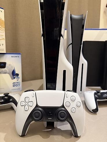 Видеоигры и приставки: Playstation 5 Slim + Dualsense Salam mehsul ideal veziyyetdedir — 2