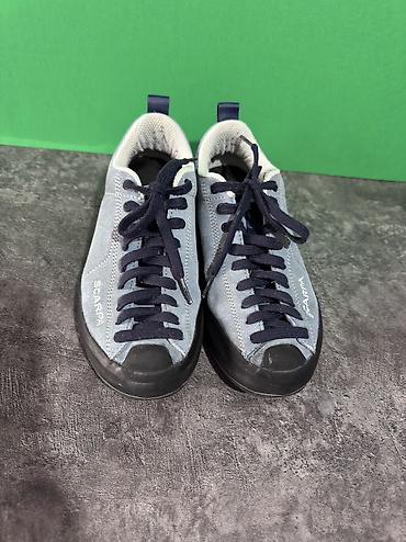 сапаги бу: Продам спортивные городские кроссовки фирмы Scarpa. Состояние хорошее — 3