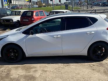 Kia: Kia Ceed: 2015 г., 1.6 л, Автомат, Бензин, Хэтчбэк — 2