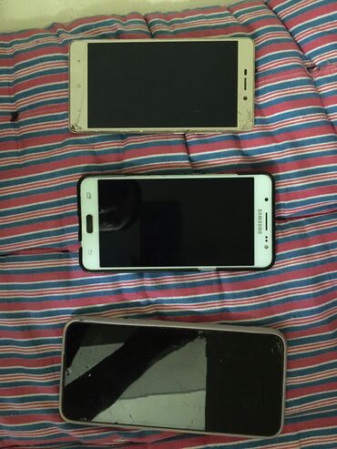 3 симочный телефон: Xiaomi, Redmi 9, Б/у, 32 ГБ, цвет - Синий, 2 SIM
