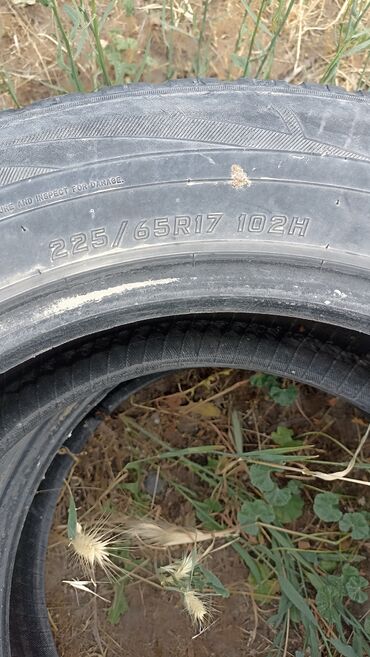 r16 тойота: Комплект автомобильных шин размера 225/65R17 с индексом нагрузки 102 и