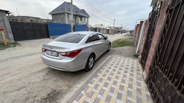 хундай саната: Hyundai Sonata: 2010 г., 2 л, Типтроник, Газ, Седан