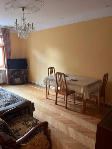 Köhnə tikili: Bakı, 3 otaqlı, Köhnə tikili, m. Həzi Aslanov, 82 kv. m — 3