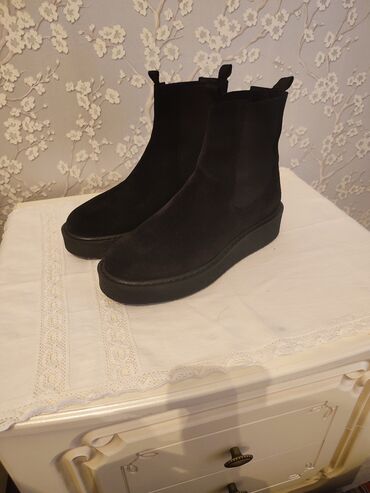 geox женская обувь: Ботинки и ботильоны Geox, 38, цвет - Черный