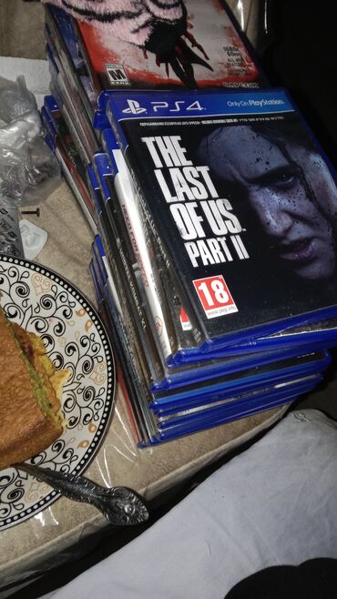 PS4 (Sony Playstation 4): PS4 (Sony Playstation 4)