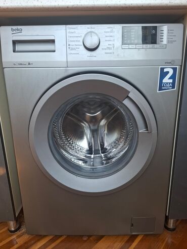 bakcell operator ile elaqe nomresi: 2 aydır alınıb, yenidir. Heç bir problem yoxdur. 90 dərəcəyə kimi su