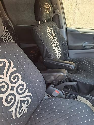 тойота превия 2008: Toyota Previa: 2002 г., 2.4 л, Автомат, Газ, Минивэн — 7