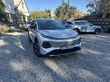 Changan: Changan Qiyuan Q05: 2026 г., 0.1 л, Вариатор, Электромобиль, Кроссовер — 1