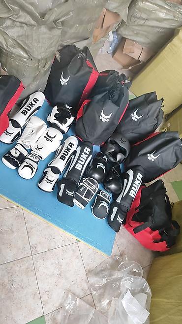 Перчатки: Комплект экипировки для единоборств BUKA Состав набора: - Боксерские — 4