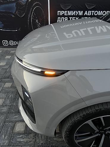 lexsus ls: Lixiang L6: 2025 г., 1.5 л, Автомат, Гибрид, Кроссовер — 8