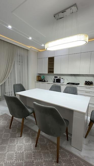 Продажа коттеджей и домов: 🚨 СРОЧНО ПРОДАЁТСЯ ДОМ! 🏙️ 6+ комнат — 360 м² 📍 Арча-Бешик (1 линия) — 9