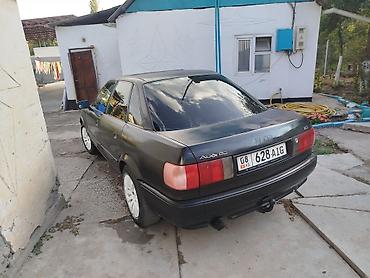 Audi: Audi 80: 1992 г., 2 л, Механика, Бензин, Седан — 3