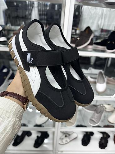 белая обувь: Женские/подростковые кроссовки-мэри джейн Puma. - Дизайн: закрытый — 1