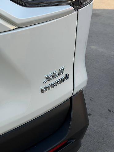 range rover evoque: Toyota RAV4: 2021 г., 2.5 л, Гибрид, Кроссовер — 6