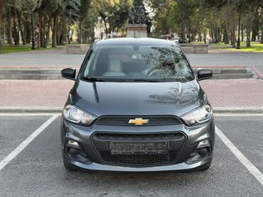 Chevrolet: Chevrolet Spark: 2018 г., 1 л, Механика, Бензин, Хэтчбэк