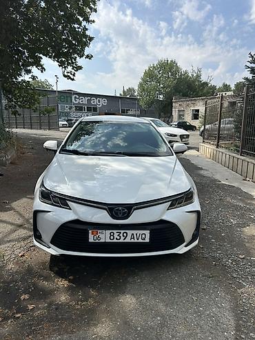 королла 1 6: Toyota Corolla: 2019 г., 1.8 л, Вариатор, Гибрид, Седан — 1
