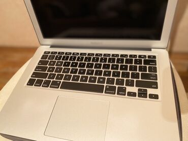 apple notebook: Qiymət-550azm Apple MacBook Air (11/13 düymlük seriya) - Zərif