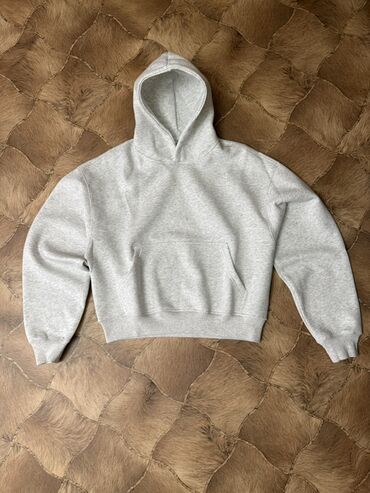 толстовка утепленная: Серое оверсайз худи без принтов - Классический крой с капюшоном -