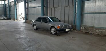 mercedes şarlotta: Mercedes-Benz 190 (W201): 2 l | 1990 il Sedan