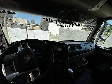 Грузовики: Самосвал HOWO (CNHTC/Sinotruk), 6x4 - Модель: HOWO (эмблема CNHTC — 9