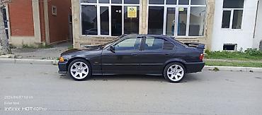 BMW: BMW 3 series: 1.8 l | 1992 il Sedan — 4
