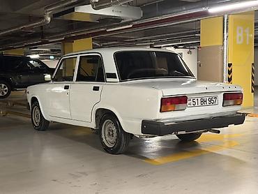 polkalı disk: VAZ 2107 “Classic” sedan - Kuzov: 4 qapılı, ağ rəng, sadə və düz — 3