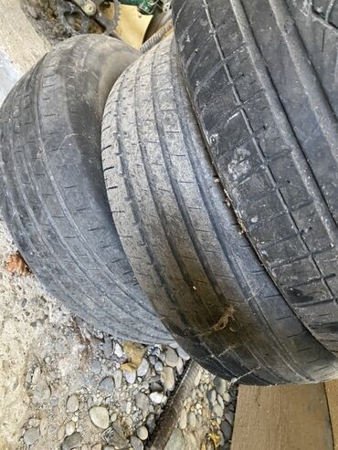 r14 təkər: 205/65/15 4 təkər 2 i normal vəzyətdə 2 i biraz yeylib
