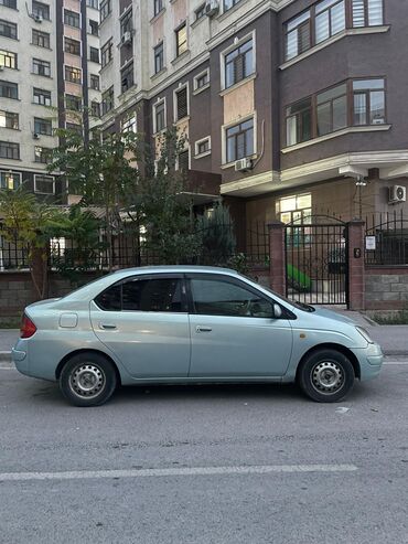 состояние хорошое: Toyota Prius: 1999 г., 1.5 л, Вариатор, Гибрид, Седан