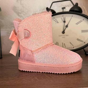 ugg papuče: Ugg dečije čizmice roze sa šljokicama NOVO Novo Brojevi 25 do 36 fb — 2