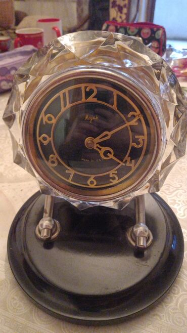 qədim saatlar: Xrustal saat МАЯК saat islek deyil antik saat severler ucun temiri