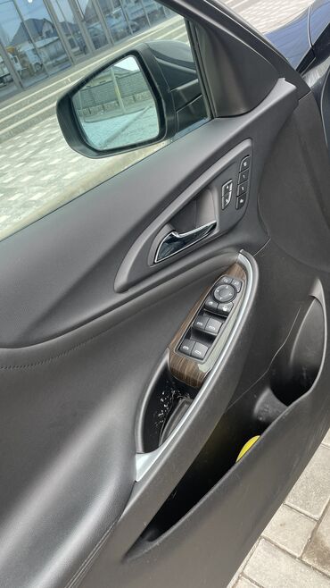 Chevrolet: Chevrolet Malibu: 2019 г., 1.3 л, Вариатор, Бензин, Седан — 6