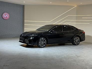 Toyota: Toyota Camry: 2025 г., 2.5 л, Вариатор, Гибрид, Седан — 2
