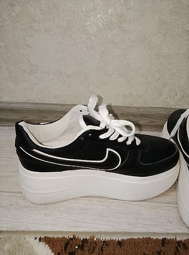 Кроссовки и спортивная обувь: Кроссовки, 36, Nike, Новый, цвет - Черный — 4