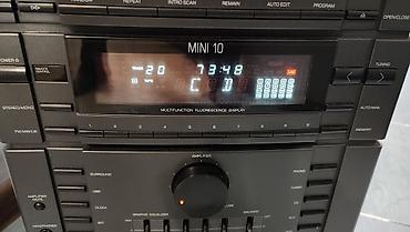 Другая аудиотехника: Только сам центр без колонок, аукс работает, радио работает, сд — 23