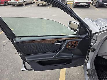 Mercedes-Benz: Mercedes-Benz E-Class: 2001 г., 3.2 л, Автомат, Бензин, Седан — 8