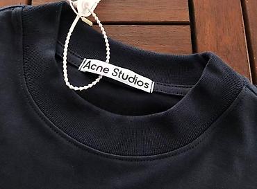 ic geyim: Acne Studios loqolu qısaqollu köynəklər - Model: uniseks, regular fit — 6