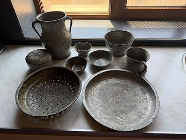 Kolleksiya üçün qədim metal mətbəx qabları dəsti Təsvir: - Material lalafo.az -da Kolleksiya üçün qədim metal mətbəx qabları dəsti Təsvir: - Material