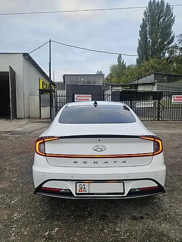 Продажа авто: Hyundai Sonata: 2022 г., 2 л, Автомат, Гибрид, Седан — 5