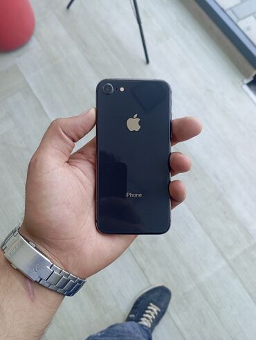 Apple iPhone: IPhone 8, 256 GB, White Titanium, Barmaq izi