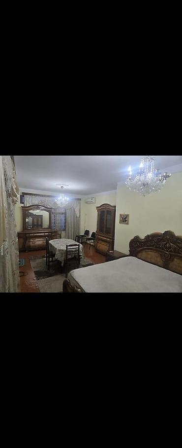xutor ev: Kirayə ev. Xutorda 1böyük otaqlı və böyük balkonu var. Hər bir şəraiti — 1
