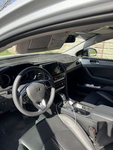 малометражки машины купить: Hyundai Sonata: 2018 г., 2 л, Автомат, Газ, Седан
