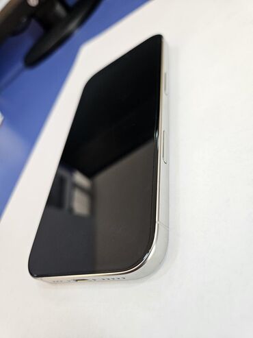 Apple iPhone: IPhone 16 Pro, Gümüşü, Simsiz şarj — 3