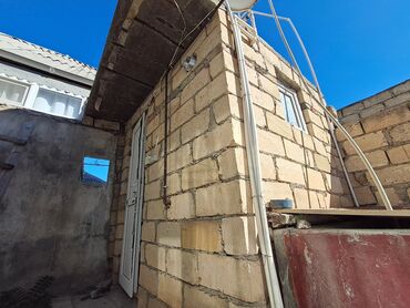 дом в бинагадах: 2 комнаты, 1 м², Нет кредита, Средний ремонт