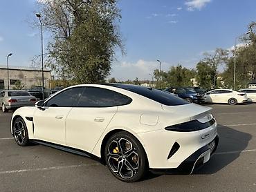 авто для такси: Zeekr 001: | 2024 г. Седан — 5