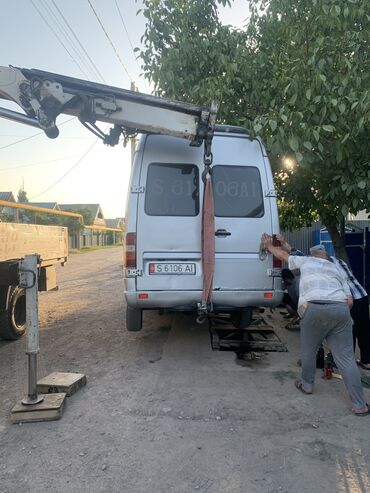 Услуги манипулятора: Кран кант длина стрелы: 7.2 метра грузоп. стрелы: 2.8 тонны борт: 6 — 14